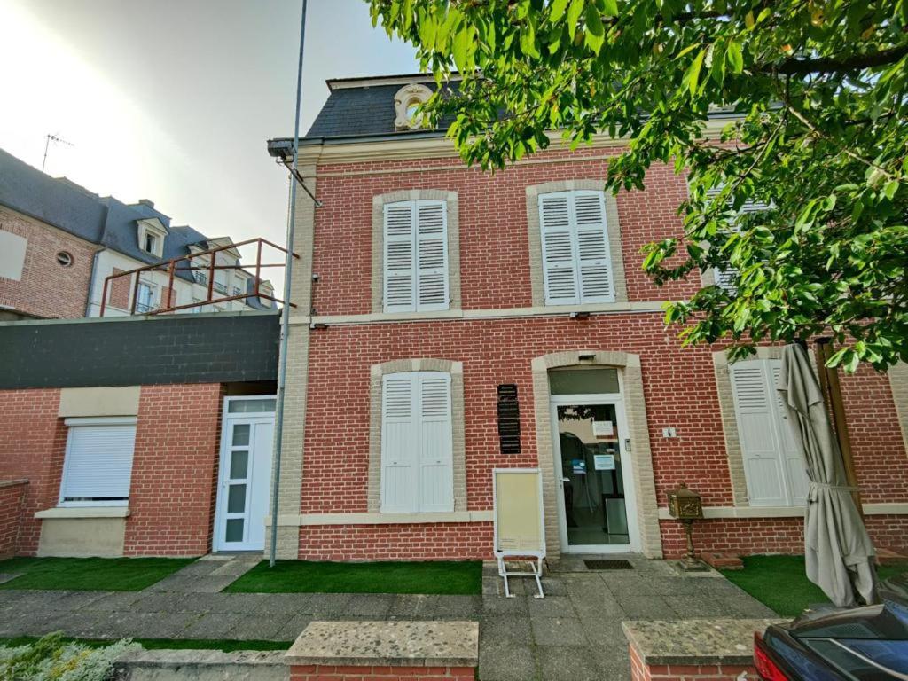 Appartement en résidence Gisors Exterior foto