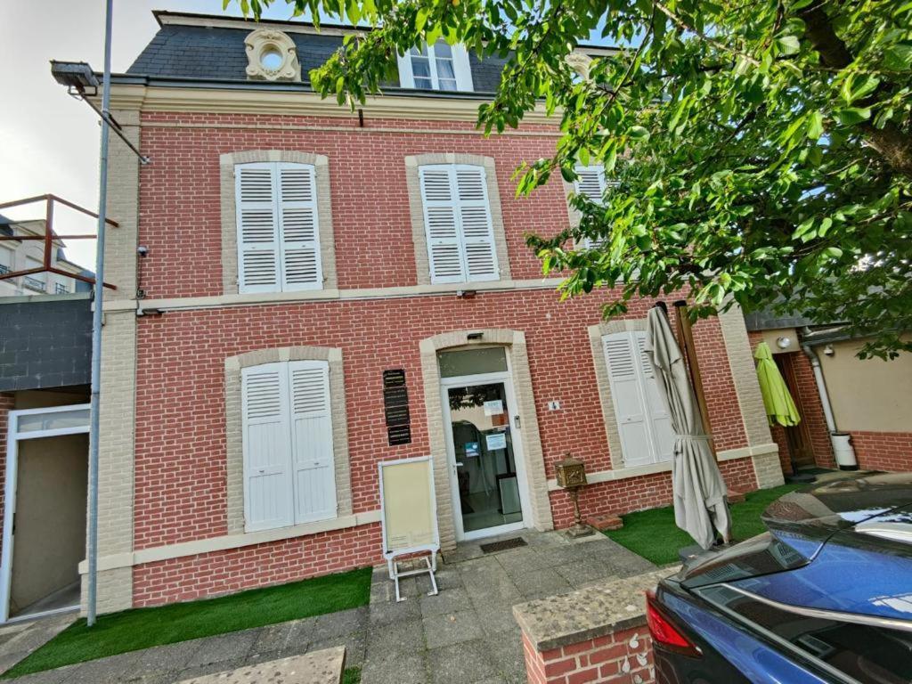 Appartement en résidence Gisors Exterior foto